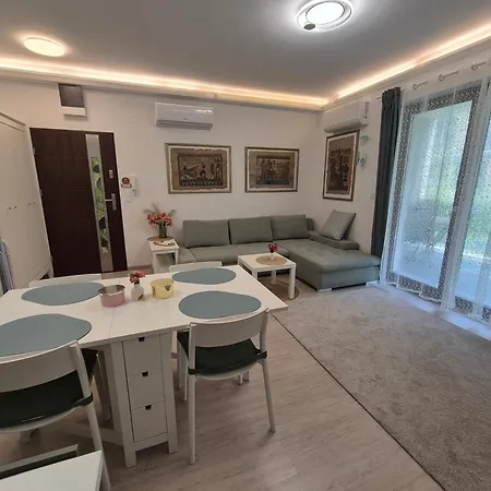 Honvéd 77 Ii. By Bltn Appartement Balatonlelle
