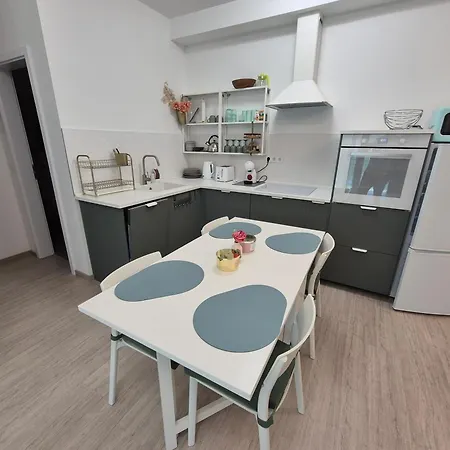 Honvéd 77 Ii. By Bltn Appartement *